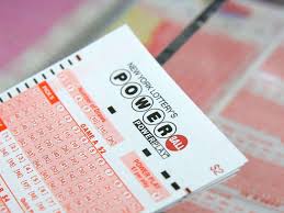 Powerball results usually appear no later than 21:15. Powerball Jackpot Climbs To 625 Million As No One Wins Again Abc News