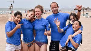 Zdftivi jungs wg amsterdam folge 9. Die Madchen Wg In Valencia Everbody Goes Surfin Zdftivi