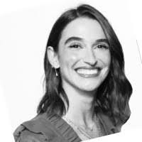 Amelia Skagias's Instagram, Twitter & Facebook