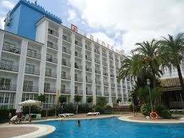 Maybe you would like to learn more about one of these? Patio Interior Do Hotel Onde Fica A Piscina Picture Of Abades Benacazon Tripadvisor