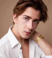 Wyatt Thomas Slone (@life_as_wyatt) • Instagram photos and videos