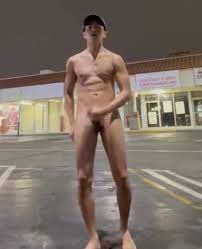 Exhibitionist: A Risky Public Outing - ThisVid.com