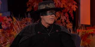 Antonio banderas is wonderful as zorro. Video Antonio Banderas Dressed As Zorro For Halloween On Jimmy Kimmel Live