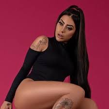 Mirella fernandez (nascida em 8 de junho de 1997), conhecida profissionalmente por mc mirella, é uma cantora de funk brasileira. Mc Mirella Info Mcmirellainfo Twitter