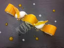 Chemin Exotique Dacquoise Coco Fruits De La Passion Mousse Gelee De Mangue Noix De Coco Sorvet Andre Correia Joao Guerreiro Food Art Gastro Pastry