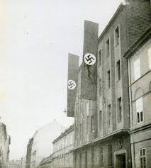 Verfassungsgericht in österreich enteignung von hitlers geburtshaus ist rechtens. Adolf Hitler Haus Wien Geschichte Wiki