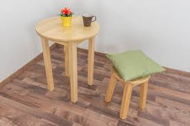 La hauteur de la table basse doit aussi être prise en compte, car elle doit dépendre de la hauteur de votre canapé. Table En Bois Du Pin Massif Nature Junco 234a Hauteur 75 Cm Diametre 60 Cm