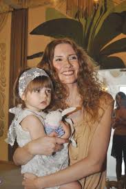 Micuța a reușit să adune peste 10.000 de urmăritori în doar câteva zile pe contul personal de instagram. Iulia Albu I A Luat Fetitei Tricicleta De 800 De Dolari Ziarul National