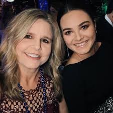 Rachel Wheat (@rachelwheat_) • Instagram photos and videos