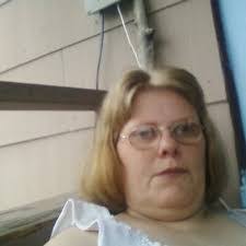 Jennifer Trow's Instagram, Twitter & Facebook