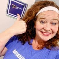 Mary Apel's Instagram, Twitter & Facebook