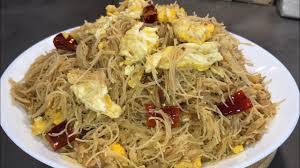 Dah siap taburkan ikan bilis yang telah digoreng terlebih dahulu tadi. Fried Bee Hoon Mee Hoon Goreng Ikan Bilis Rice Vermicelli Stir Fry Youtube
