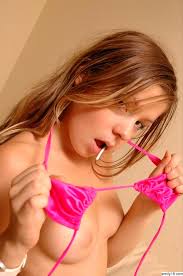 Emily 18 Emily Eighteen Official Amateurs Nightclub Sex HD Pics