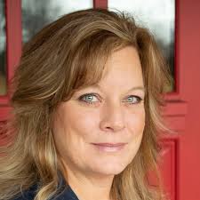 Holly Matlock's Instagram, Twitter & Facebook