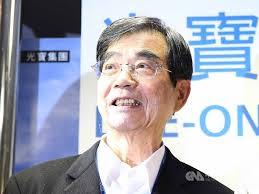 廠商這全新一代的月光寶盒增加了分離式的搖桿 讓距離不在受到限制，也使單人玩家更加輕鬆 且增加了遊戲五大分類，能輕鬆對應想玩的遊戲類型 針對射擊遊戲增加了內建的連續發射功能鍵 從此不須再瘋狂點擊發射鍵，延長壽命也增加遊戲樂趣 這一代的遊戲機廠商一直有在進步與改變是有. Fo8lmjwelhzcxm