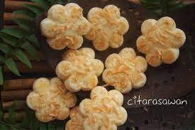 Tak best jika di rumah ada beberapa jenis sahaja kuih raya klasik sahaja. Biskut Bangkit Cheese Resepi Terbaik