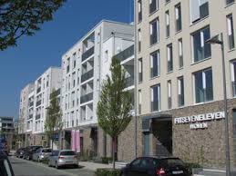 Durch die nähe zum naherholungsgebiet taunus und fernab des trubels der innenstadt eignet sich der stadtteil für familien, die mehr ruhe in ihrem alltag suchen. Abg Frankfurt Holding Projekte In Vermietung