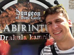 20251842518_9733965803_o