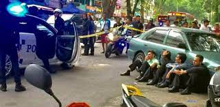 Bank negara malaysia (the central bank of malaysia). 4 Pakistani Men Nabbed While Trying To Rob Woman In Cheras