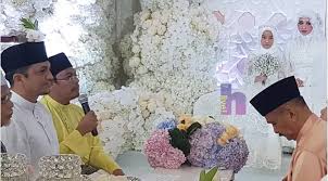 See more of fotografi kahwin selangor on facebook. Ini Alasan Engku Emran Beri Mas Kawin Laudya Cynthia Bella 300 Rm News Entertainment Fimela Com