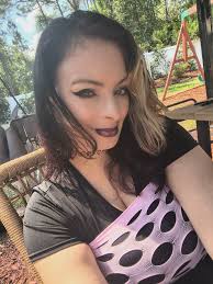 I am almost wetting myself with excitement of how well this came out. I  cannot tell you how incredible it feels to produce something lovely. My ex  husband calls himself an artist (