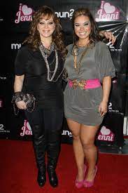 Chiquis rivera news, gossip, photos of chiquis rivera, biography, chiquis rivera boyfriend list 2016. Chiquis Rivera Jenni Rivera Daughter Will Play Her Mom In Official Biopic