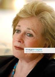 Patricia Anwar's Instagram, Twitter & Facebook