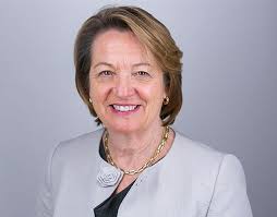 Eileen Carroll's Instagram, Twitter & Facebook