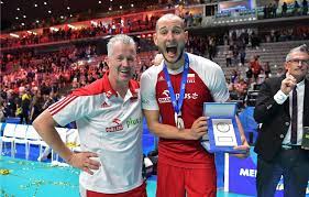 Vital heynen, selekcjoner reprezentacji polski mężczyzn, w porozumieniu z działaczami polskiego związku piłki siatkowej podał szeroki skład kadry koronawirus w sporcie. News Detail Kurek Heynen Pick Up Prestigious Awards For Amazing Polish Season Fivb Volleyball Men S World Championship Poland 2014