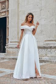 Hochzeitskleider sind in europa und der westlichen welt traditionell in weiß gehalten, als farbe der reinheit und jungfräulichkeit. Brautkleid Vittoria Transformer Brautkleider Abendkleider Und Unterwasche Online Bestellen