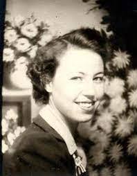 Eileen Comstock's Instagram, Twitter & Facebook