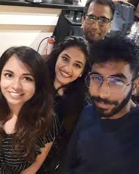 Surely, jasprit bumrah is a great breed of cricketer. Image May Contain One Or More People Sunglasses Selfie And Indoor World Cricket Latest Cricket News Mumbai Indians Ipl