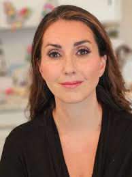 Challenge accepted! Thanks @marta.oconnor ❤ As women, we have to start  appreciating our own worth and each other's worth. Seek out strong women to  befriend, to align yourself with, to learn from,