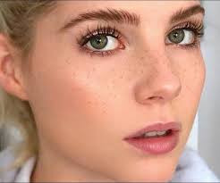 Freckles faces have become my obsession 🥹 ✨