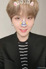 Tonart | beitrag vom 20.11.2020. On Twitter Happy New Year 2020 With Bts Rm Jin Suga J Hope Btsarmy Bestfanarmy Iheartawards Bts Twt