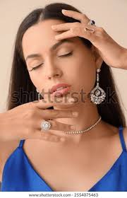 Beautiful Woman With Big Diamond: Over 64,048 Royalty-Free Licensable Stock  Photos