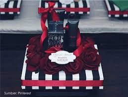 Diy hantaran kahwin tunang hantarankahwin hantarantunang gubahan hantaran kahwin sejadah semudah 5 minit berbentuk diy hantaran kahwin tunang bajet yang jimatkan kos #hantarankahwin. Nak Kahwin On Twitter ðŸðŸ ð™ƒð™–ð™£ð™©ð™–ð™§ð™–ð™£ ð™ð™ªð™£ð™–ð™£ð™œ ð™ð™šð™§ð™—ð™–ð™žð™  ð™ð™£ð™©ð™ªð™  ð™‹ð™šð™£ð™œð™–ð™£ð™©ð™žð™£ ð™‡ð™šð™¡ð™–ð™ ð™ž ð™‹ð™šð™§ð™šð™¢ð™¥ð™ªð™–ð™£ Majlis Pertunangan Dah Dekat Banyak Persediaan Yg Kena Disediakan Supaya Majlis Berjalan Dgn Lancar Salah Satu