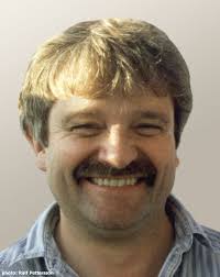 The Nobel Prize in Physiology or Medicine 2001