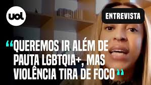 Nikolas faz novo ataque transfóbico a Erika Hilton: 'É hora de dar voz de  prisão', diz jurista