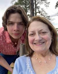 American Idol runner-up performs at Grand Ole Opry