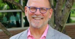 After 40 Years In News Radio, Nashville Public Radio's Steve Swenson  Announces Retirement.