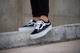 Shop the coolest in classic looks with vans old skool. Vans Old Skool Platform Black White Vn0a3b3uy28