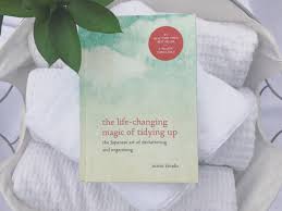 Book Review The Life Changing Magic Of Tidying Up The Japanese Art Of Decluttering And Organizing Japanese Art Tidy Up Tidying Up Book