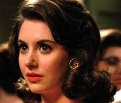 Style Lessons From Mad Men S Trudy Campbell How To Get The Look Mad Men Makeup Mad Men Fashion Mad Men Hair