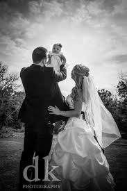 Pin Von Nicole Mcintyre Auf Wedding Ideas Brautpaar Fotos Hochzeit Bilder Hochzeit Bildideen