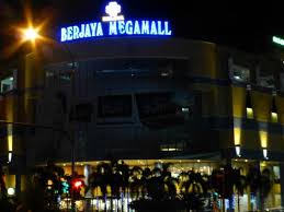 Sm megamall is the second largest shopping mall in the philippines and the ninth largest in the world that is developed and operated by sm prime holdings. Vecherom Picture Of Berjaya Megamall Kuantan Tripadvisor