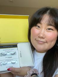 Hannah Cho Lashes Review