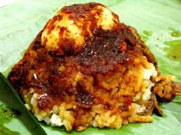 Kacau nasi, ambil daun pisang/plastik dan tutup bahagian atas nasi. Looking For Nasi Lemak Cabutlari