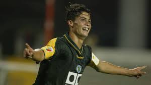 Pada 3 juni, ha jung woo merilis pernyataan permintaan maaf melalui agensinya. Wer Ist Dieser Freak Als Der Junge Cristiano Ronaldo Mit Gewichten Am Fuss Trainierte Goal Com
