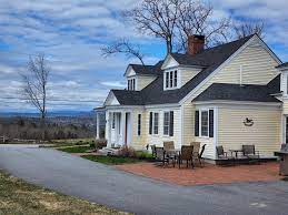 10 Charming New England Homes On The Market - Haven Lifestyles